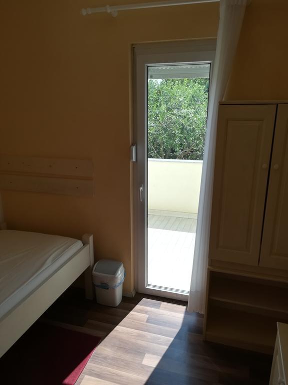 Cinema House Single & Double Rooms & Studio Apartments Pula Dış mekan fotoğraf