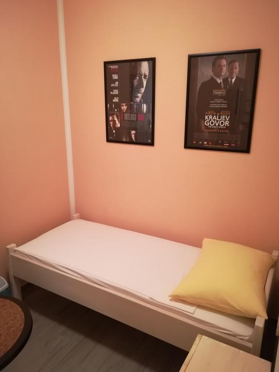 Cinema House Single & Double Rooms & Studio Apartments Pula Dış mekan fotoğraf