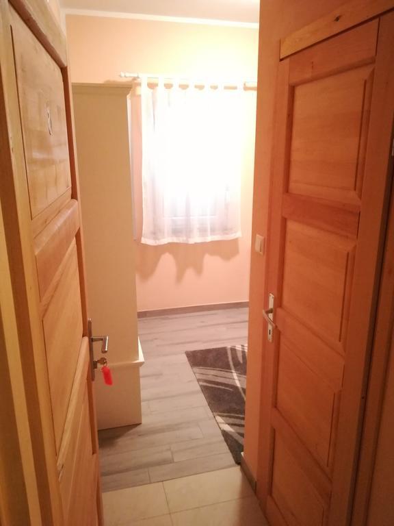 Cinema House Single & Double Rooms & Studio Apartments Pula Dış mekan fotoğraf